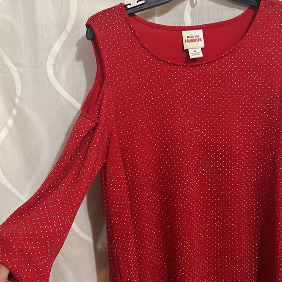 Ruby Rd Favorites, Red With Silver Metallic Dots, Cold Shoulder Top, Sz Medium - Picture 2 of 7